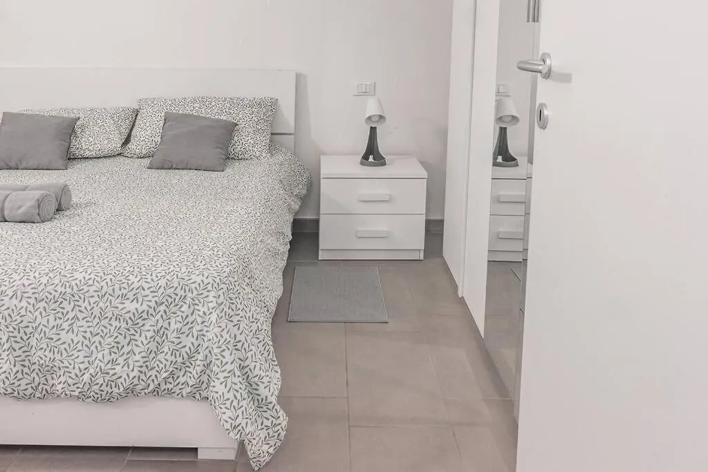 Staurenghi Blue Apartment Varese Italy