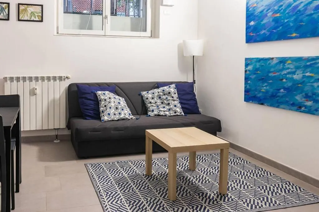 Staurenghi Blue Apartment Varese